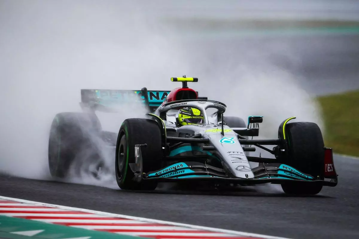 Lewis Hamilton Admits Mercedes Were Too Slow In A Straight Line At The