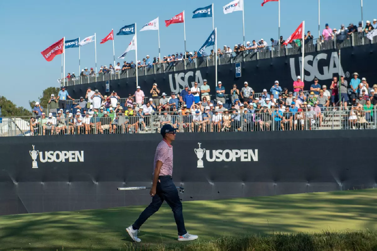 Rickie Fowler Eyeing Us Open Silverware Shares Lead With Wyndham Clark