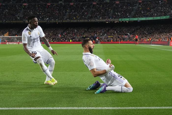 Barcelona Collapse As Karim Benzema Hat Trick Blasts Real Madrid Into