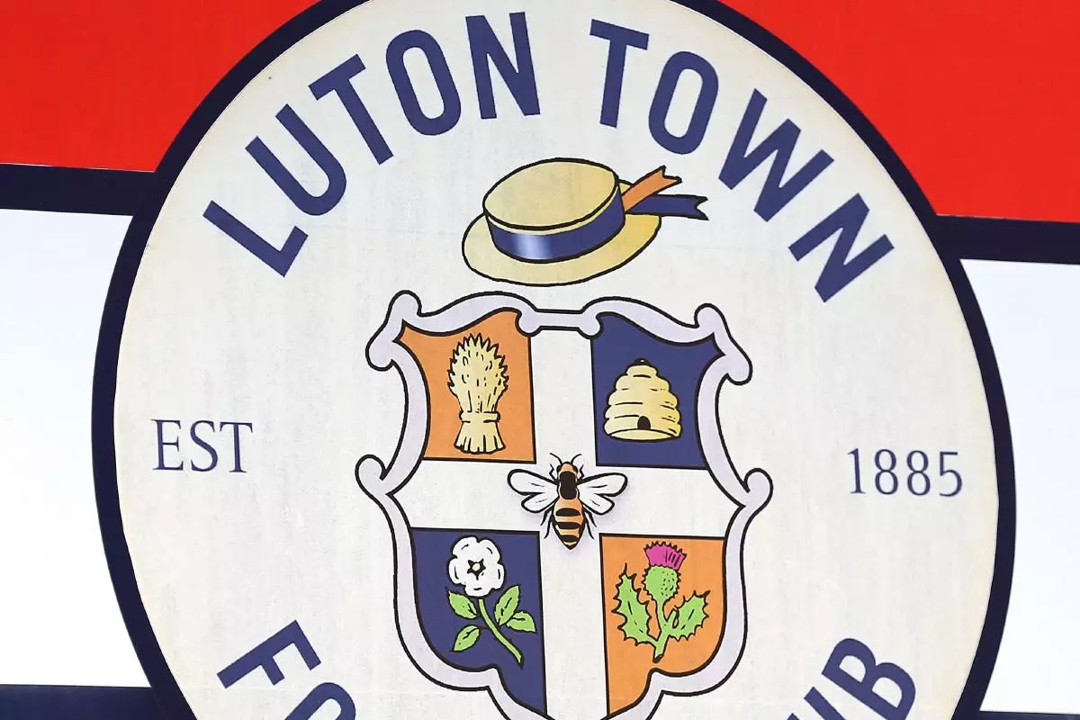 Luton Town crest