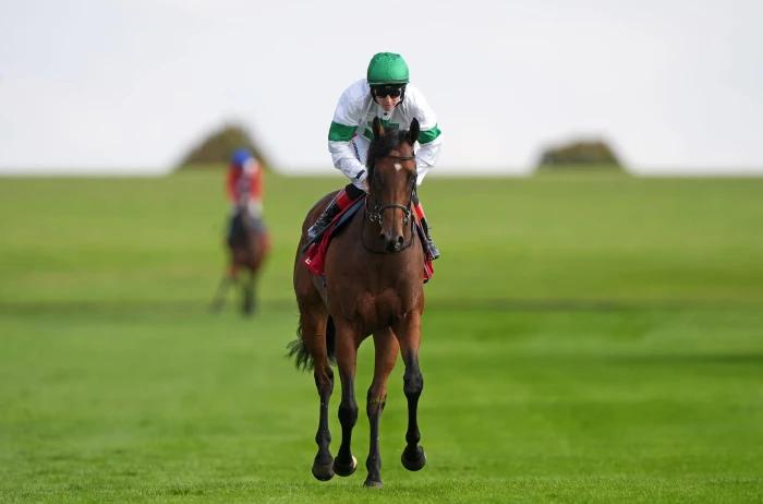 Tamfana heading to victory at Newmarket