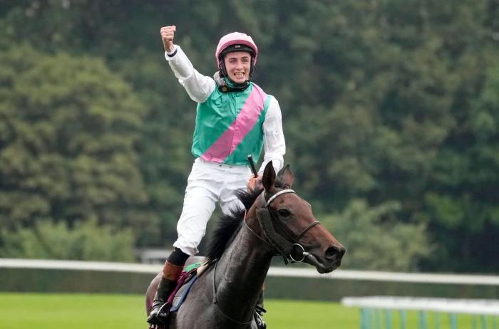 Rossa Ryan celebrating after winning the Prix de l’Arc de Triomphe aboard Bluestocking