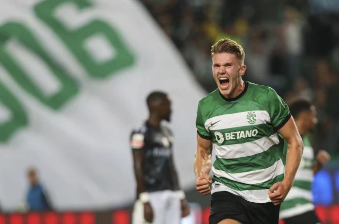 Viktor Gyokeres scores for Sporting CP