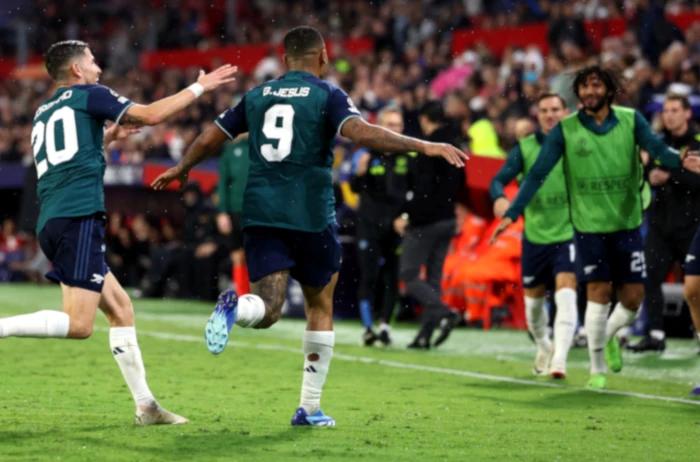 Gabriel Jesus in inspired form to help Arsenal beat Sevilla in Champions League