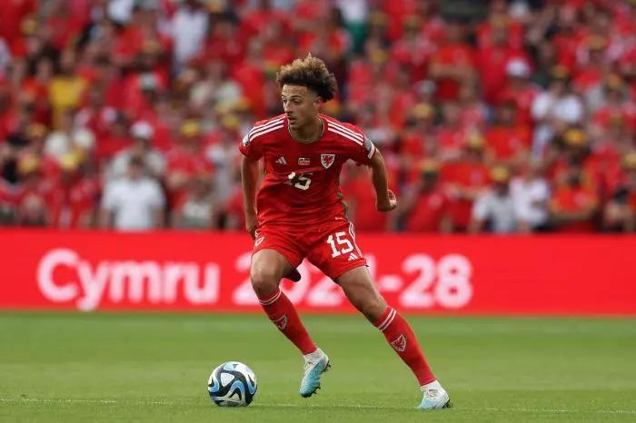 Ethan Ampadu playing for Wales