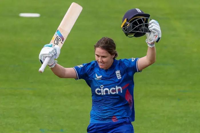 Nat Sciver-Brunt ODI century