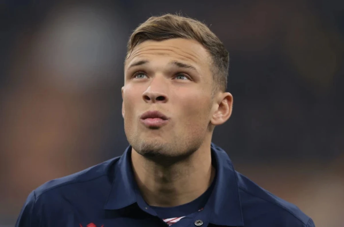 Sydney Van Hooijdonk of Bologna FC