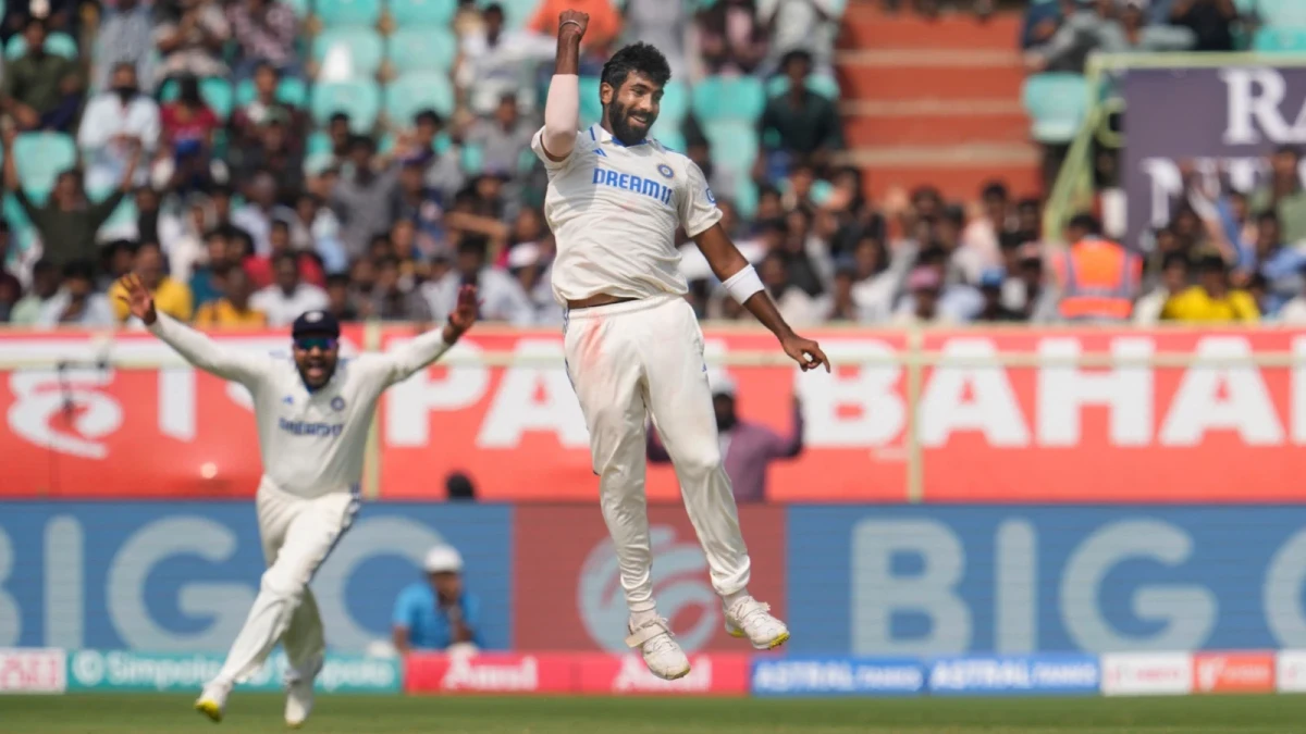India's Jasprit Bumrah celebrates the wicket of England's wicketkeeper Ben Foakes after taking his catch on the fourth day of the second cricket test match between India and England