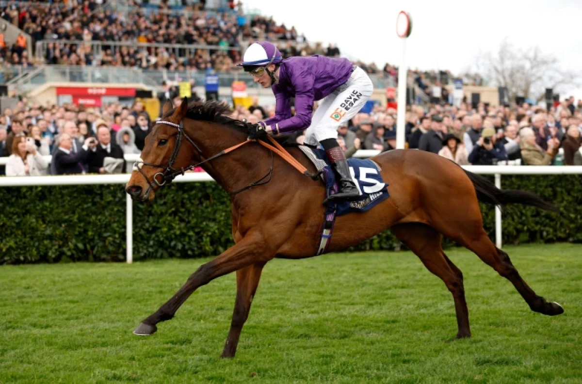 Mr Professor winning the Lincoln at Doncaster