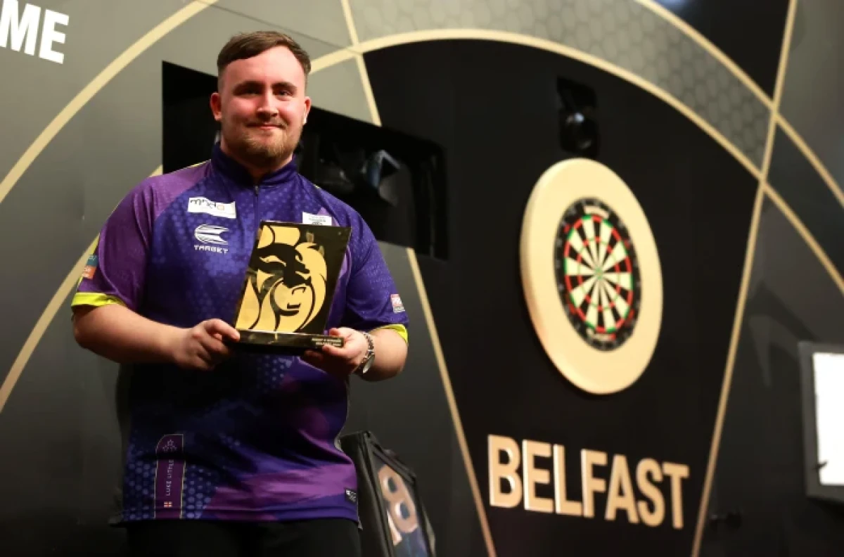 Luke Littler celebrates his Premier League night win at Belfast