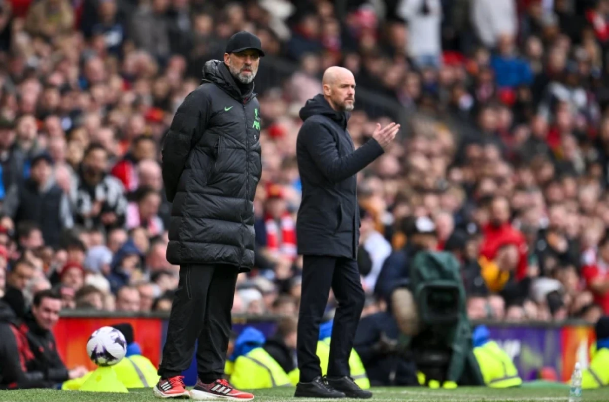 Liverpool manager Jurgen Klopp and Manchester United manager Erik ten Hag