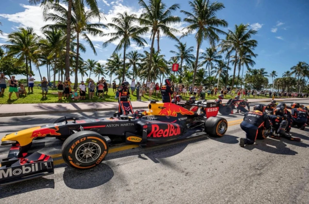 Motor racing in Miami