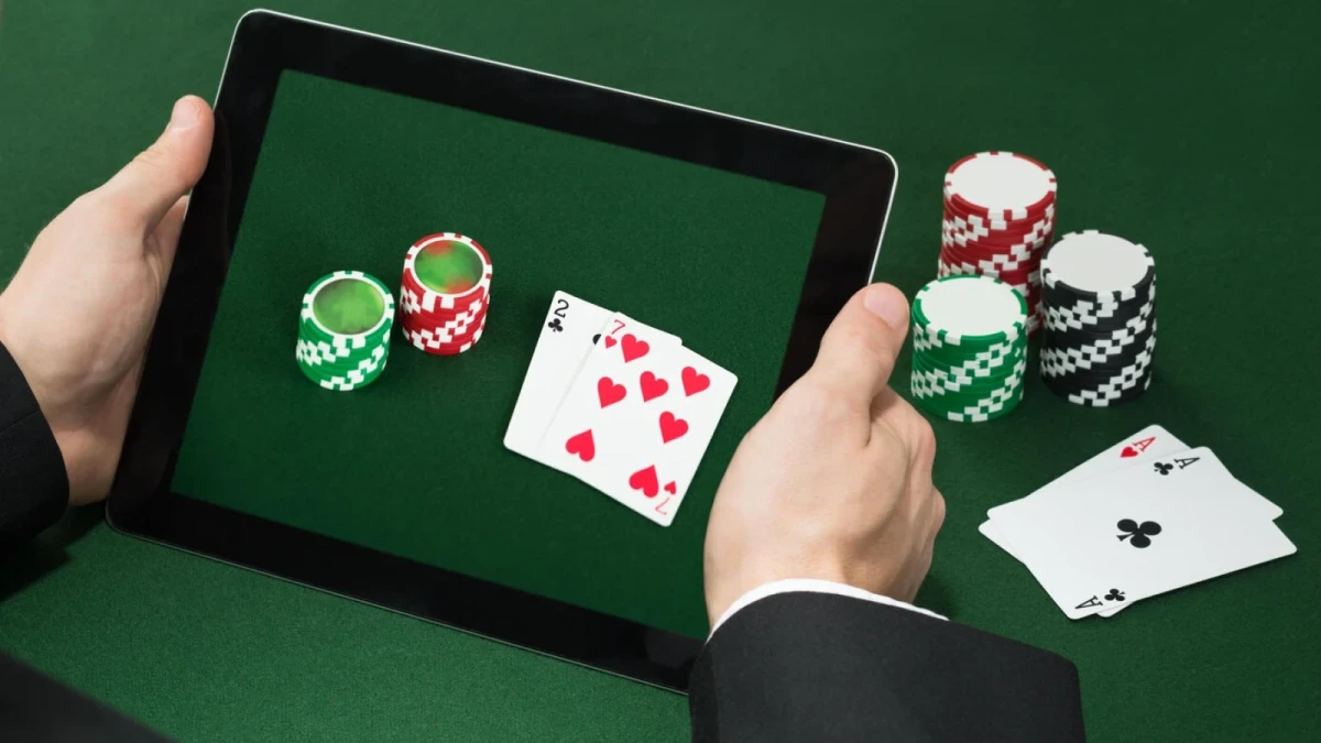 Online poker casino blackjack