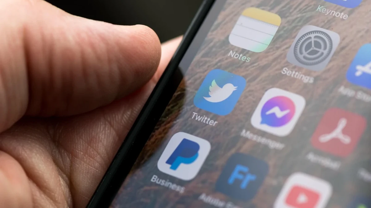 apps on mobile phone