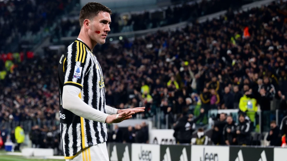 Dusan Vlahovic scores for Juventus