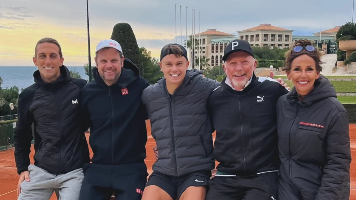 Holger Rune with coaching team