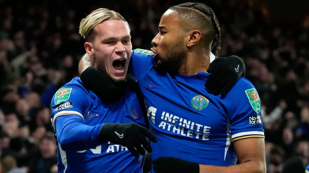 Mykhailo Mudryk and Christopher Nkunku