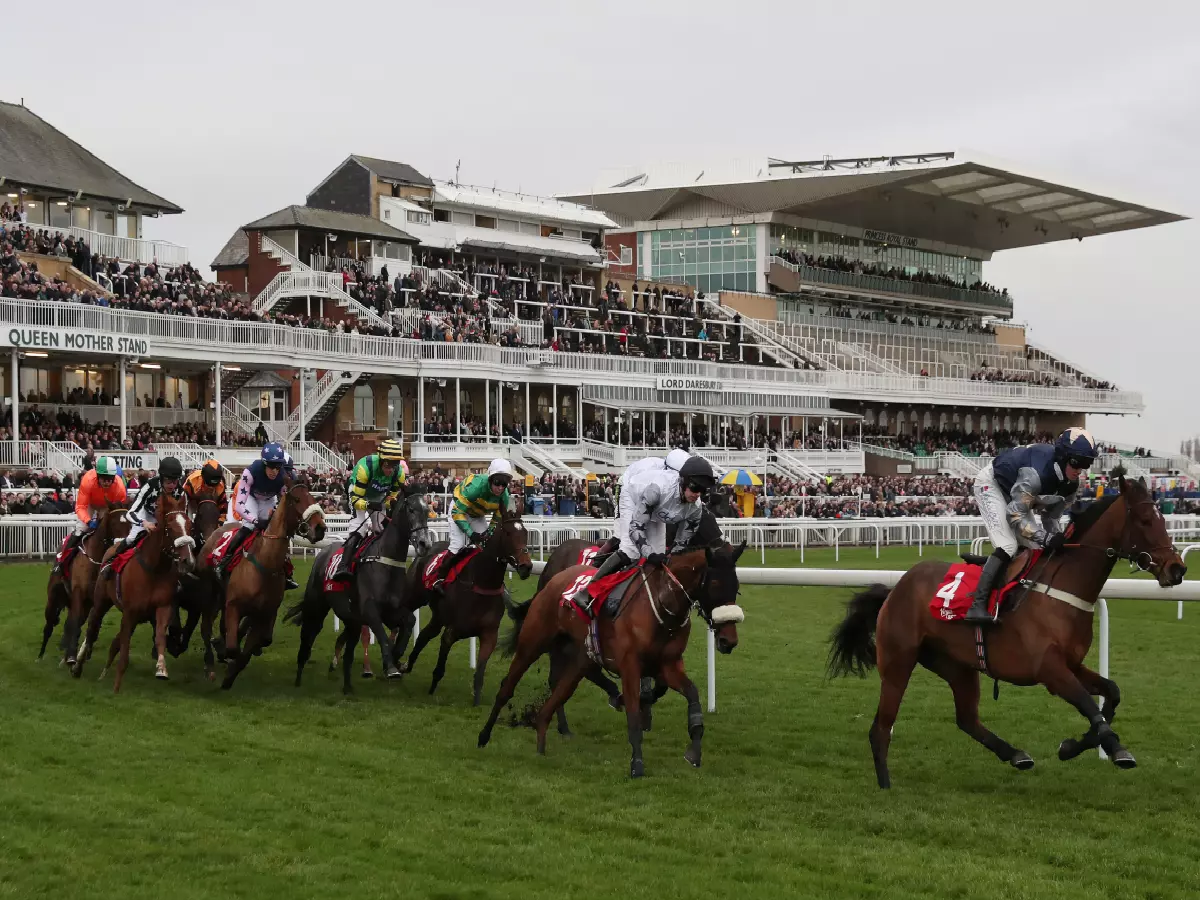 Racing at Aintree Racecourse, December 7, 2019