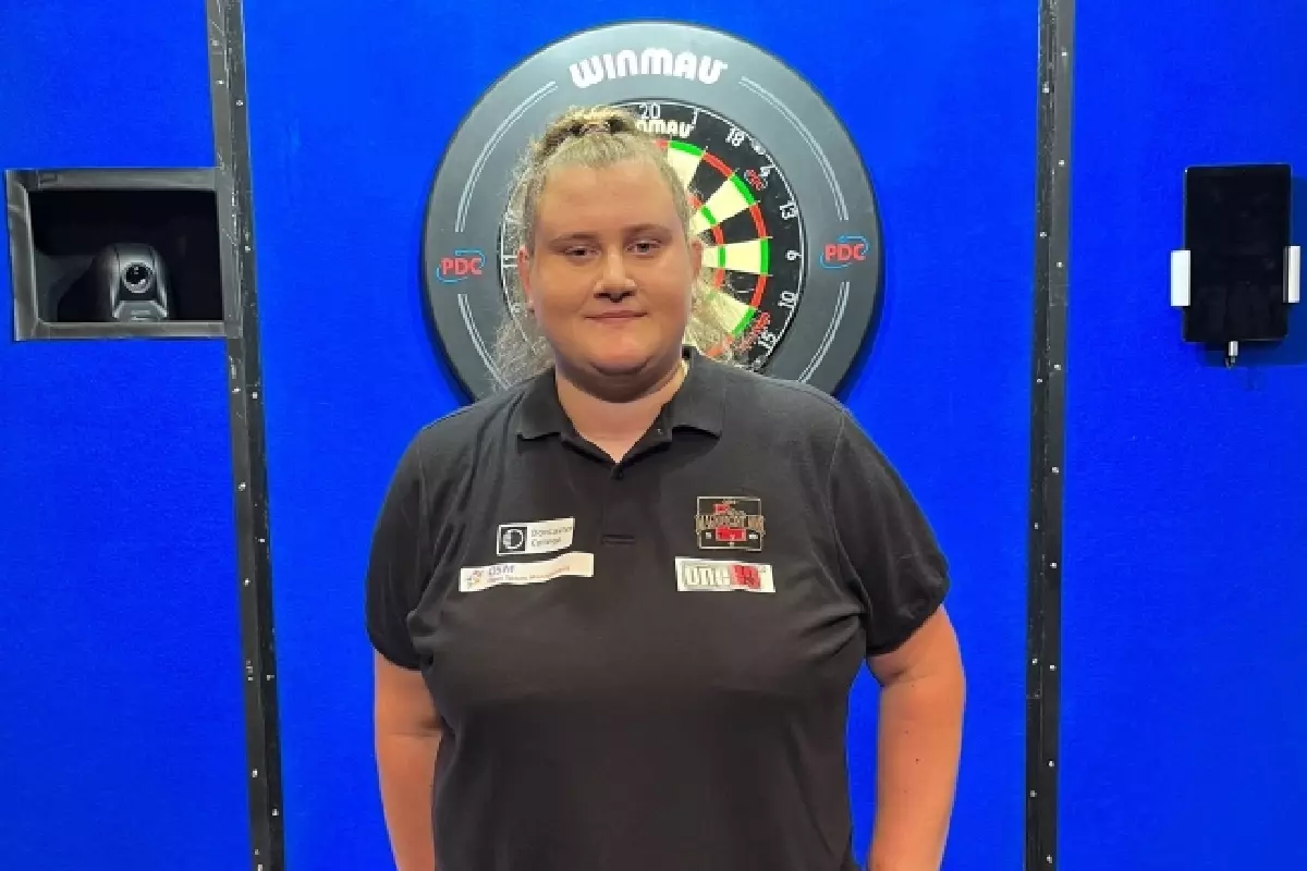 Beau Greaves secured qualification for the Cazoo World Darts Championship
