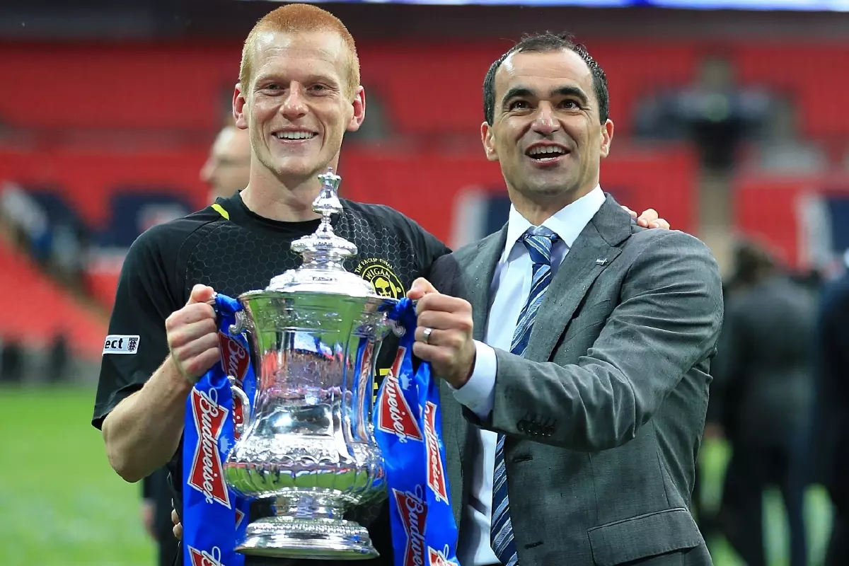 Ben Watson Roberto Martinez Wigan Fa Cup final May13