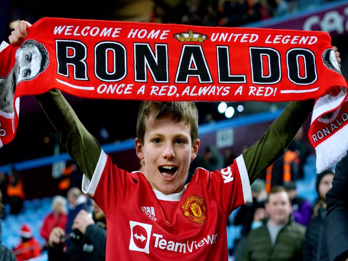 Cristiano Ronaldo scarf Jan22