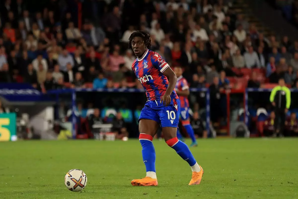 Eberechi Eze of Crystal Palace passing the ball
