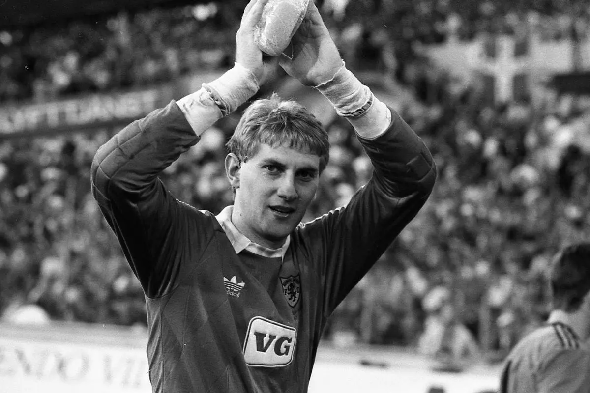 Former Dundee United keeper Billy Thomson has passed away at the age of 64