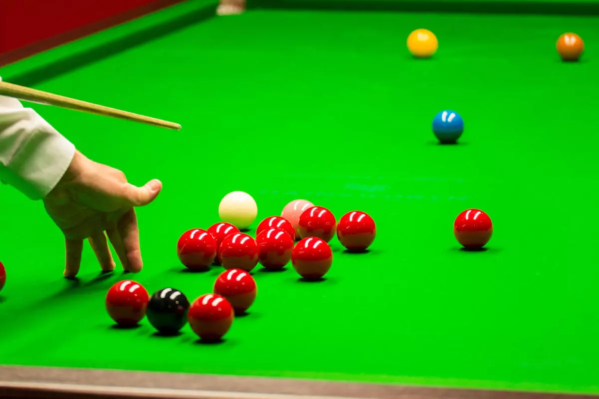 Generic snooker table december 2022