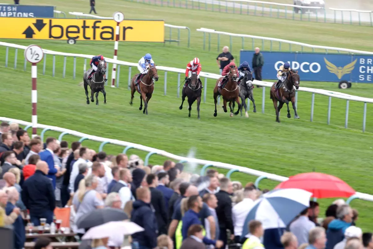 Alazwar ridden by jockey Hollie Doyle at Haydock
