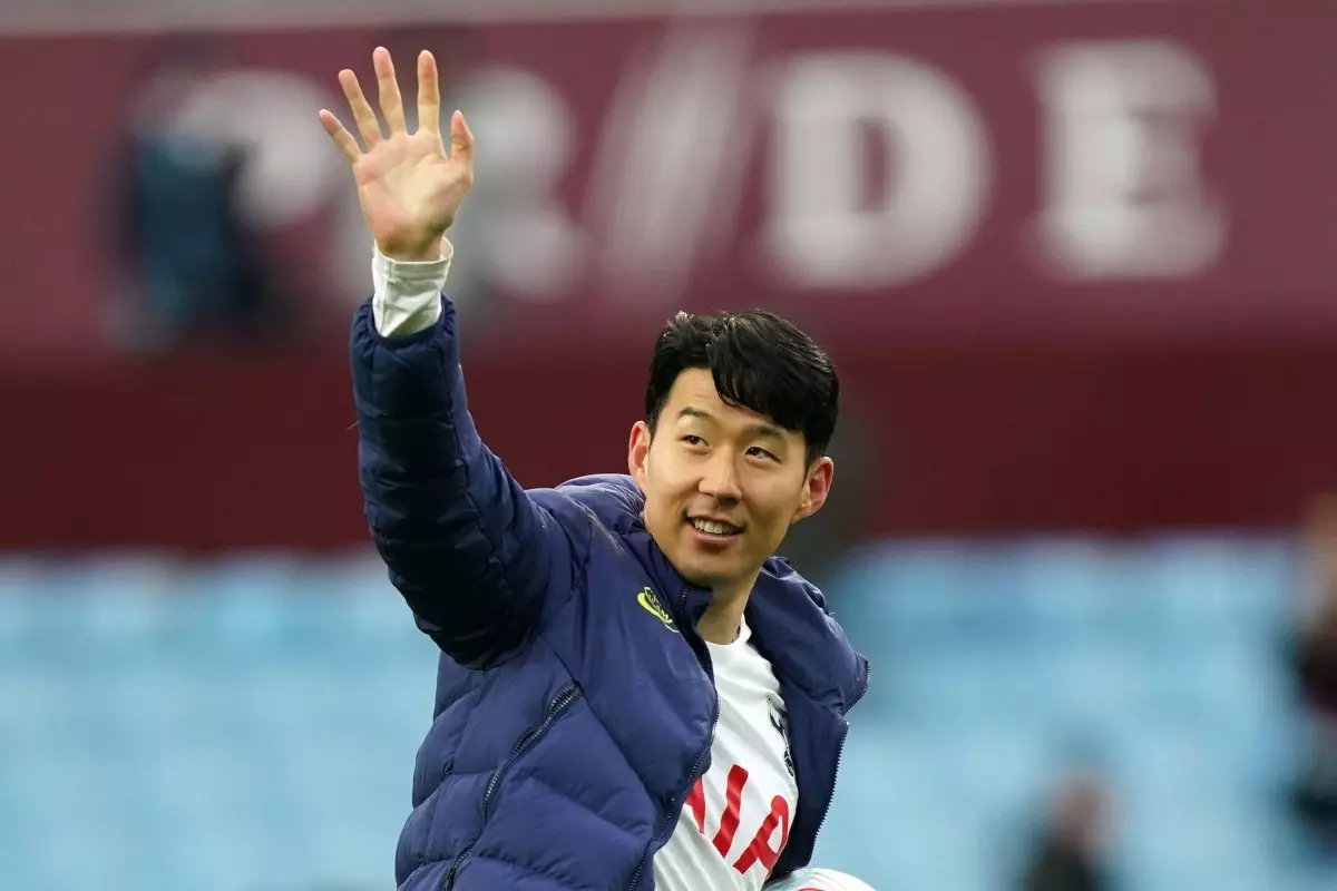 Heung-min Son Tottenham matchball