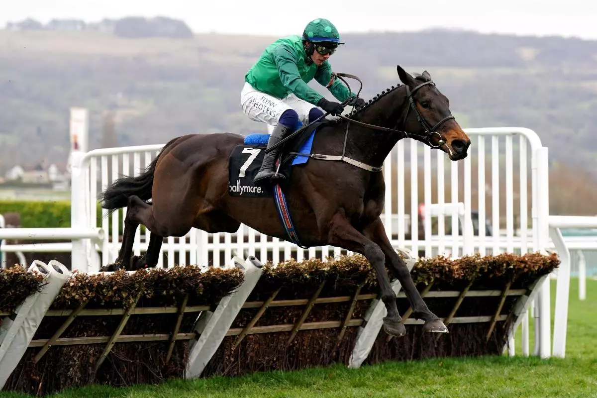 Impaire Et Passe ridden by jockey Paul Townend on their way to winning the Ballymore Novices' Hurdle