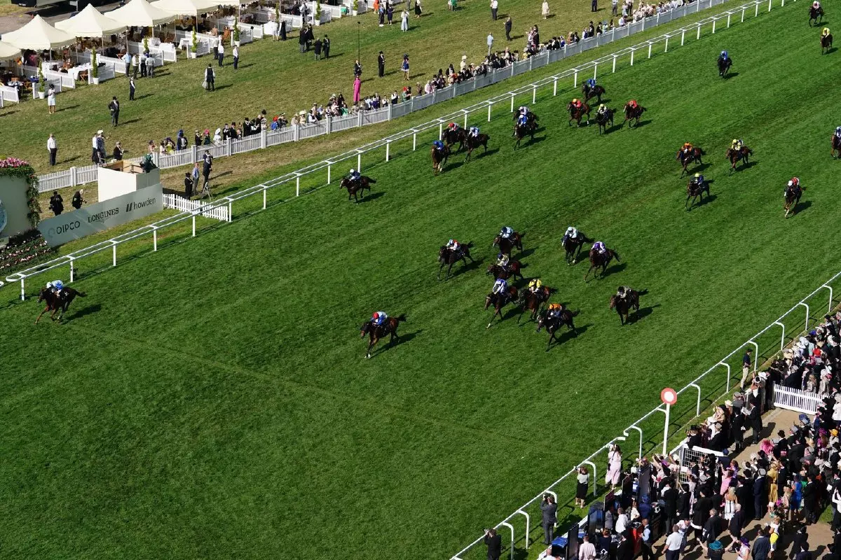 Jimi Hendrix and Rossa Ryan winning the Royal Hunt Cup at Royal Ascot