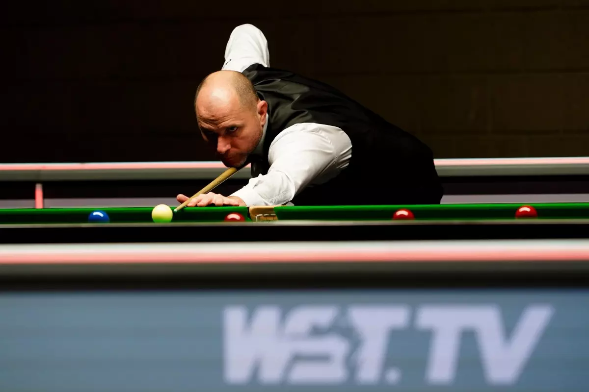 Joe Perry beats Judd Trump in the Welsh Open final