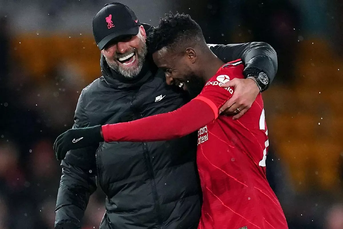 Jurgen Klopp and Divock Origi of Liverpool