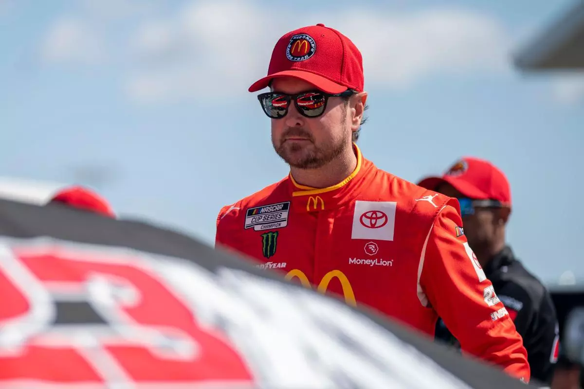 Kurt Busch takes to the track to practice for the Goodyear 400 at Darlington Raceway