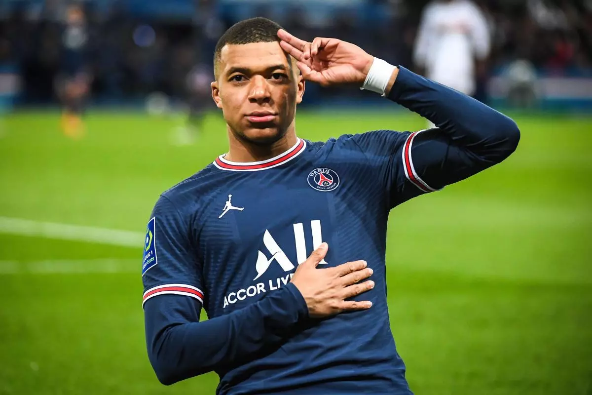 Kylian Mbappe of PSG celebrates his goal during the Ligue 1 match