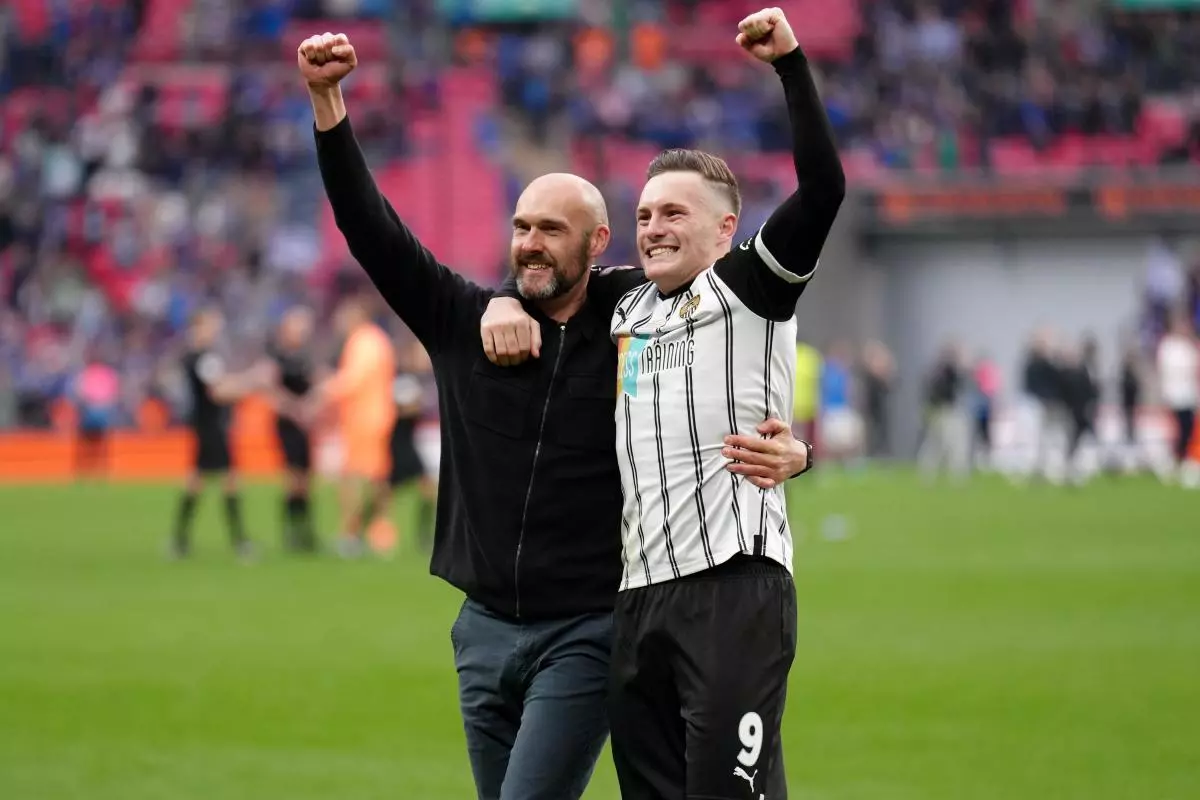 Notts County manager Luke Williams and Macaulay Langstaff