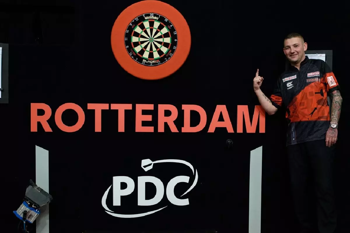 Nathan Aspinall wins Premier League in Rotterdam