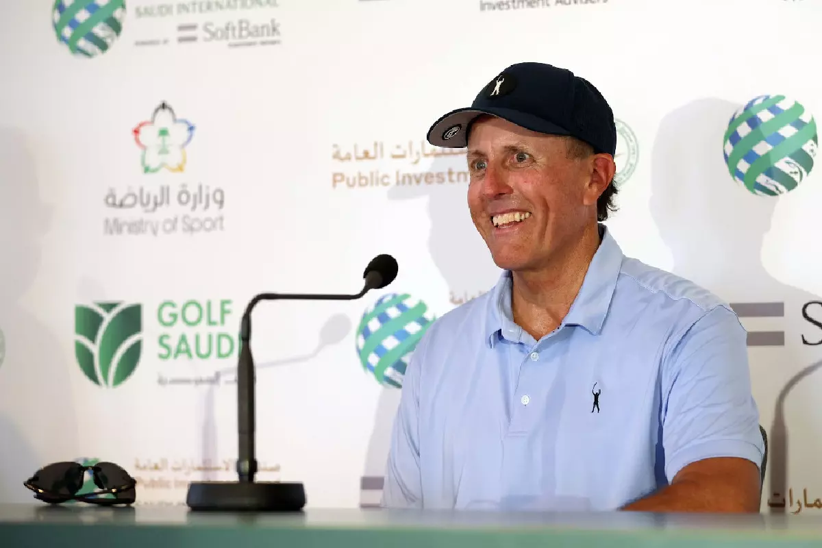 Phil Mickelson looking fresh in 2023