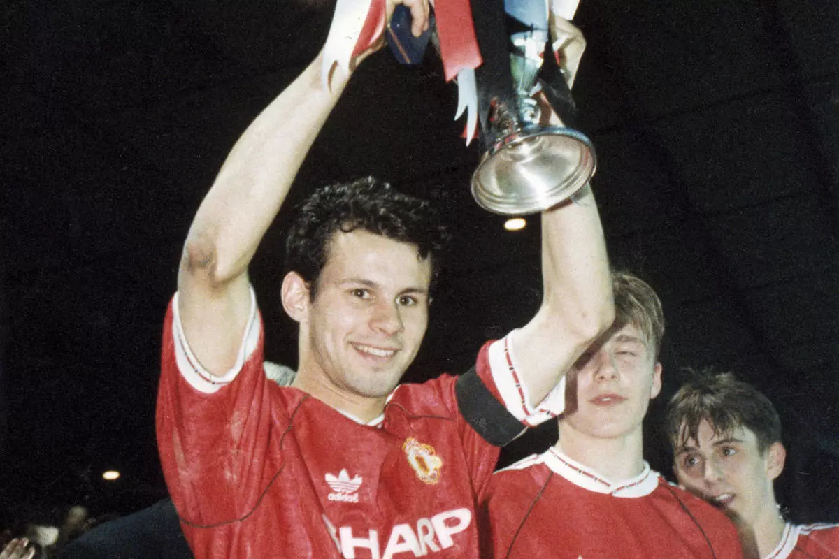 Ryan Giggs lifts the FA Youth Cup with Man Utd