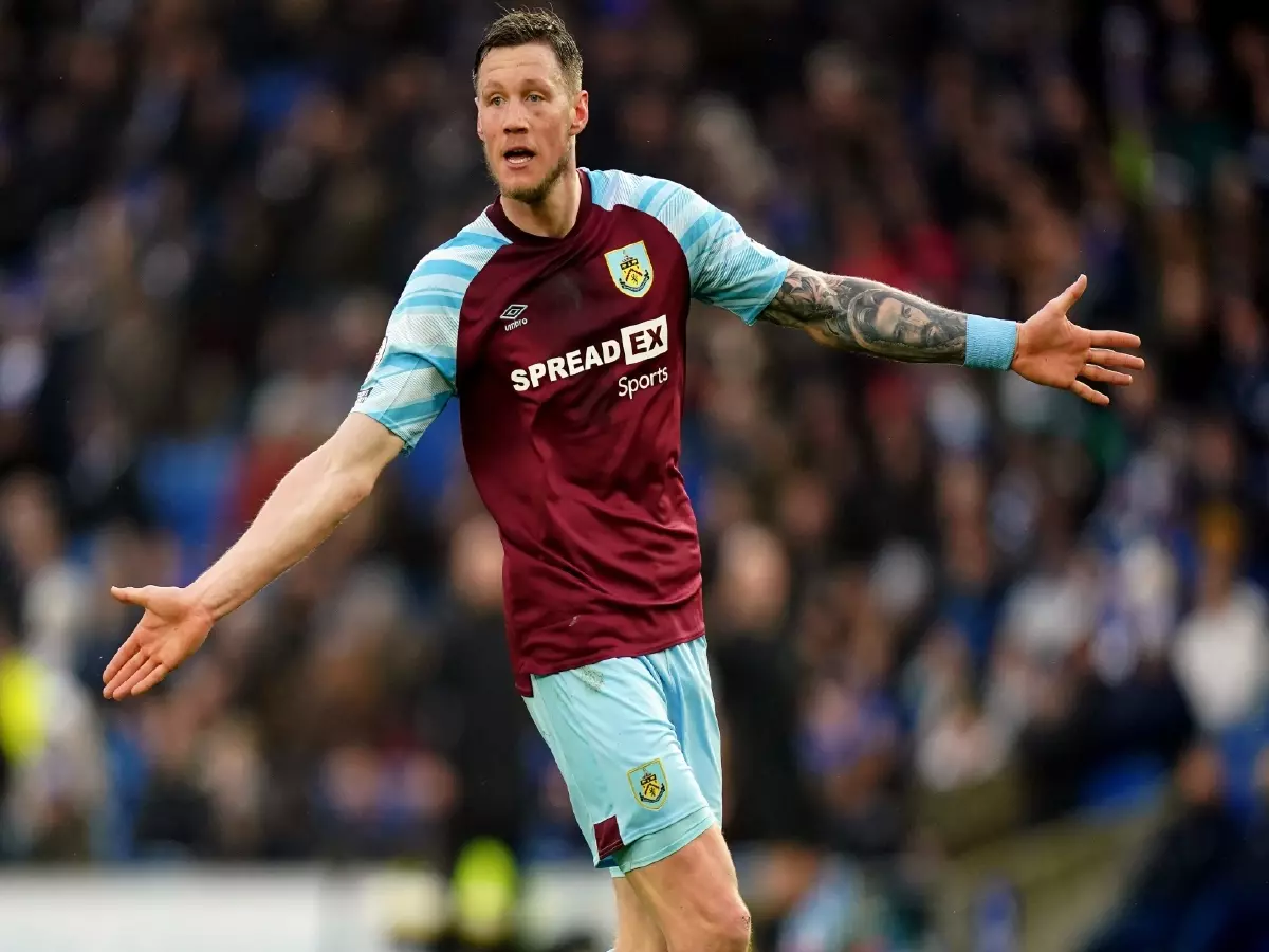 Wout Weghorst Burnley Brighton Feb22