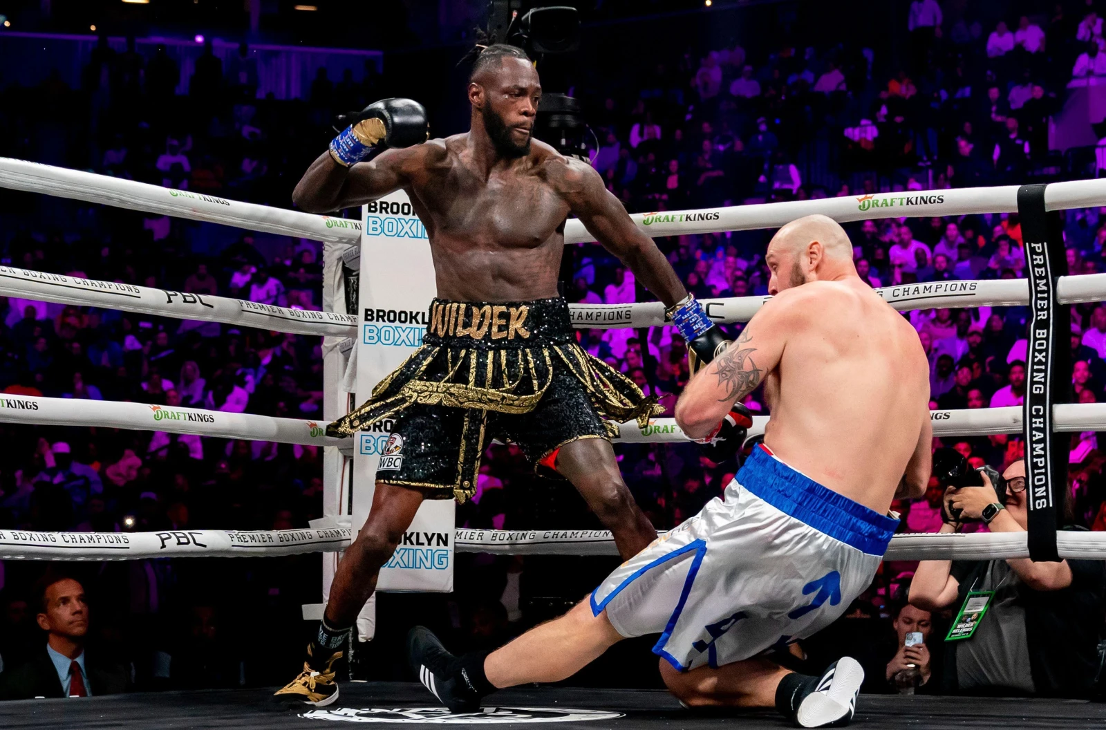 Deontay Wilder produces a KO win