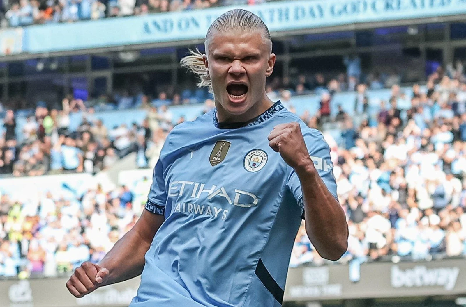 Erling Haaland of Manchester City celebrates his goal against Ipswich Town