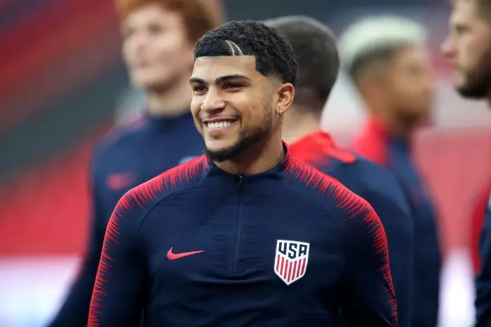 DeAndre Yedlin USA warmup