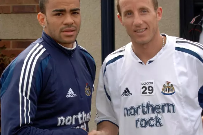 Kieron Bowyer Lee Dyer handshake Apr15