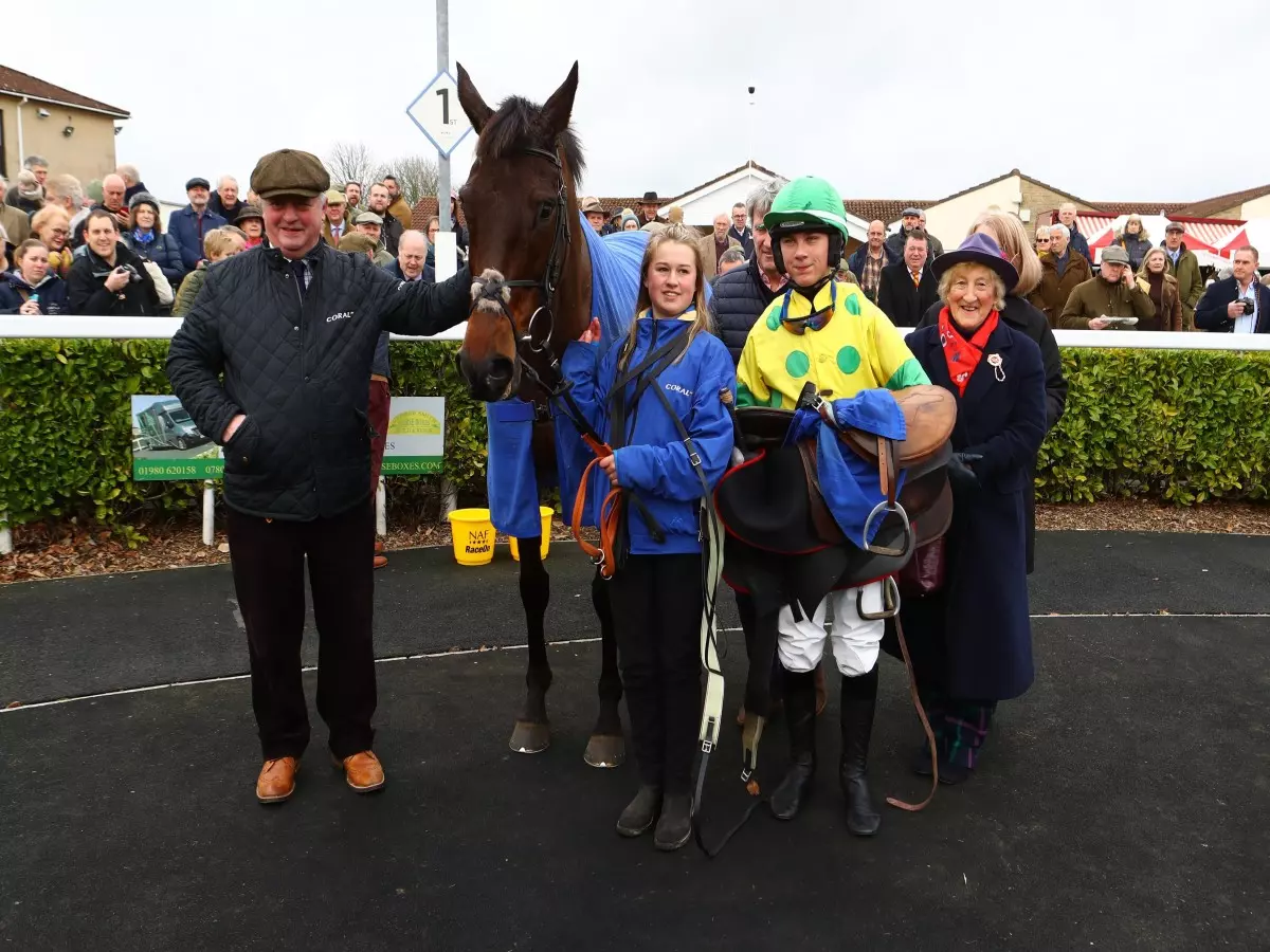 Freddie Gingell claims emotional first success at Wincanton