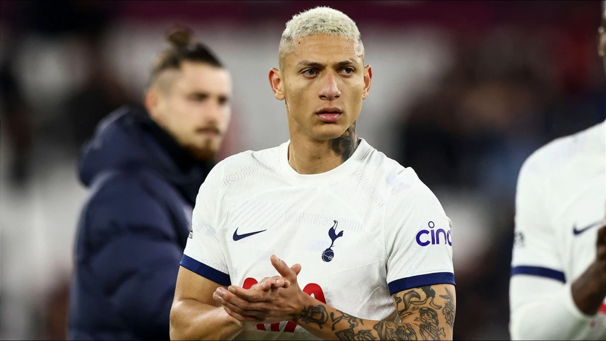 Richarlison’s fitness problems exacerbate Tottenham’s striker shortage