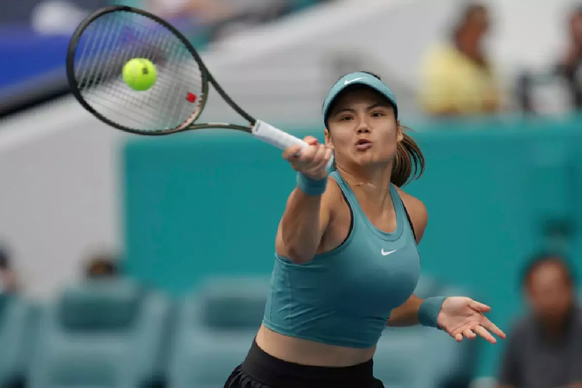 emma-raducanu-beaten-by-bianca-andreescu-in-first-round-of-miami-open