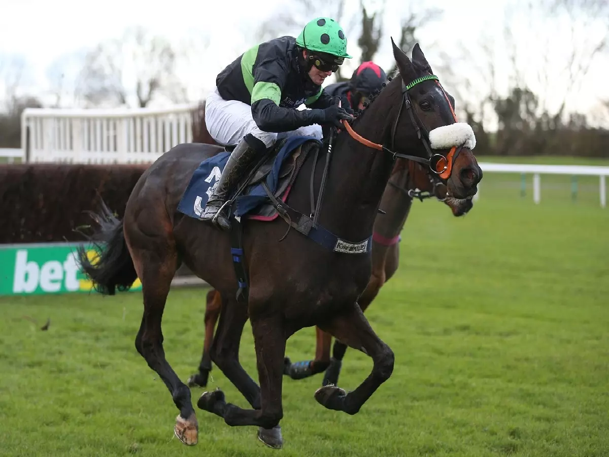 First Flow sights set on a second Clarence House Chase win at Ascot