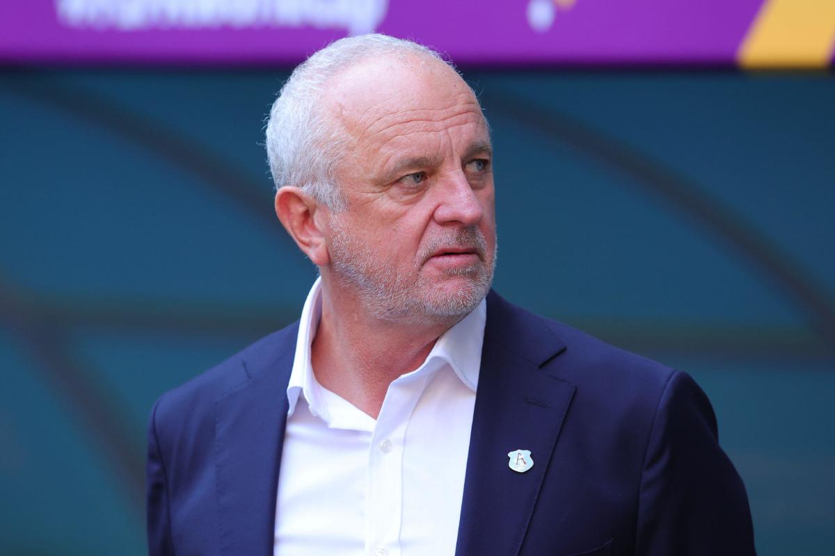 Coach Graham Arnold wants to see Australia united by Socceroos' World Cup  success | PlanetSport